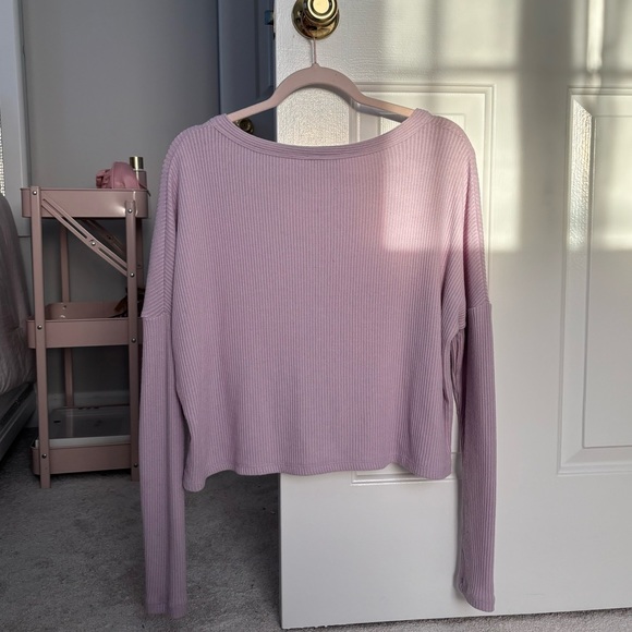 Hollister Light Purple Cardigan with Buttons and V Shaped Neckline Women’s Small - Picture 4 of 4